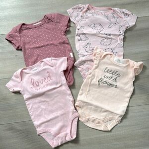4 piece pink onsies 3-6 months 🩷